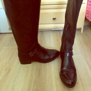 Sam & Libby Black leather buckle knee boots size 8